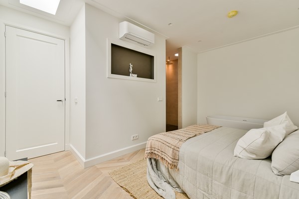 Medium property photo - Kanaalstraat 151H, 1054 XD Amsterdam